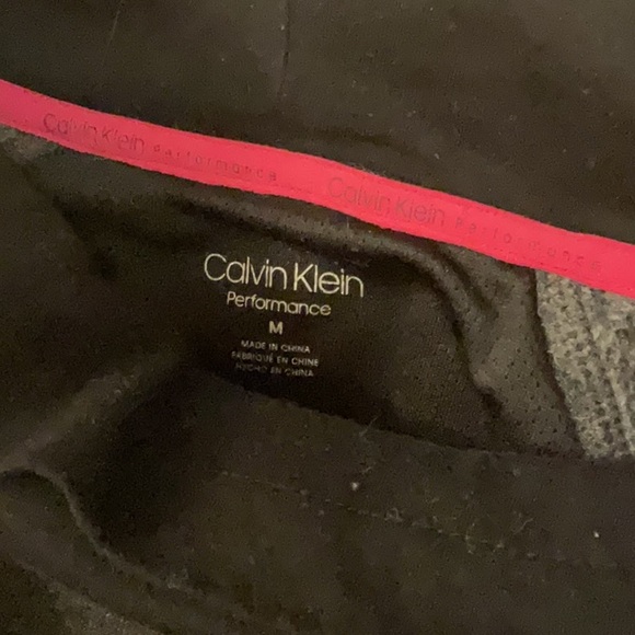 Calvin Klein performance sweater - Picture 3 of 6